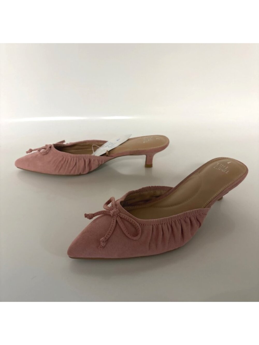 Time And Tru Faux Suede Pink Kitten Heel Mules Womens Size 7 Pointed Toe Shoes